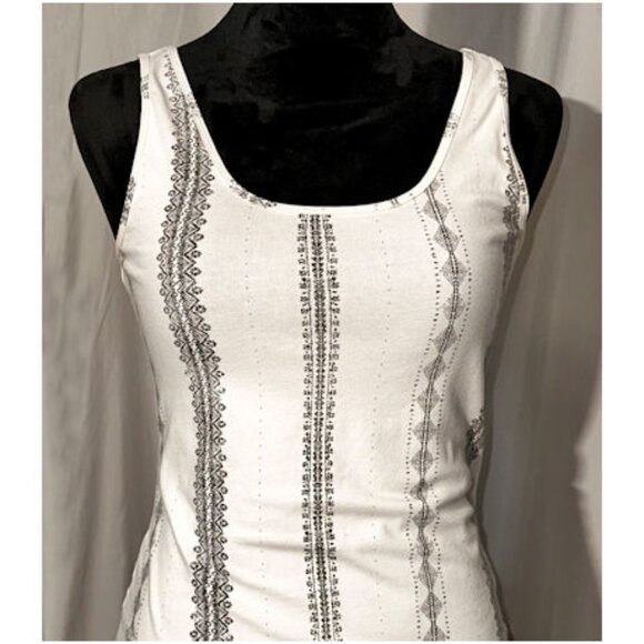 Maurices Black and White Tank Top Simple, Classic, Size Small - Picture 6 of 8
